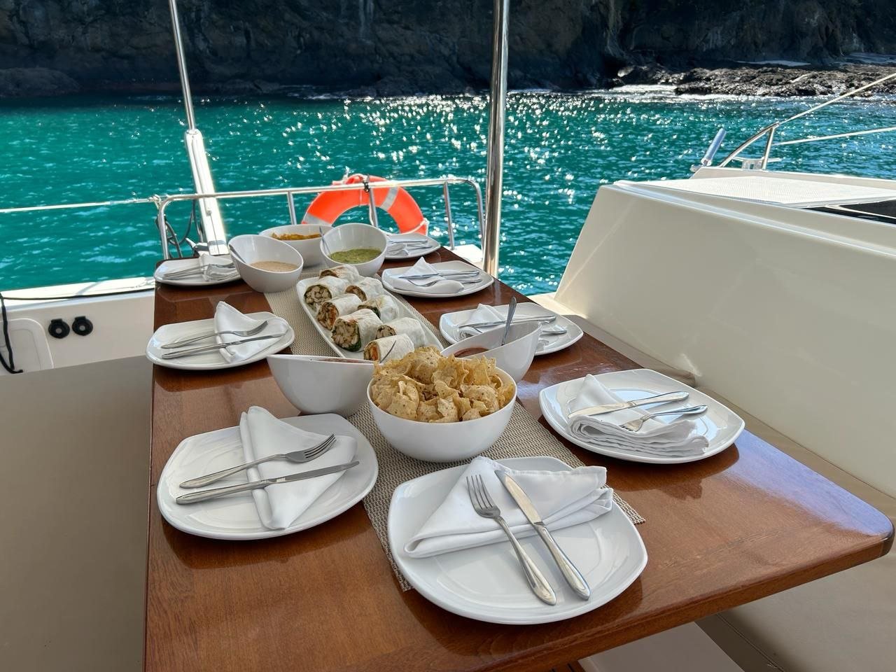 Catamaran photo 10